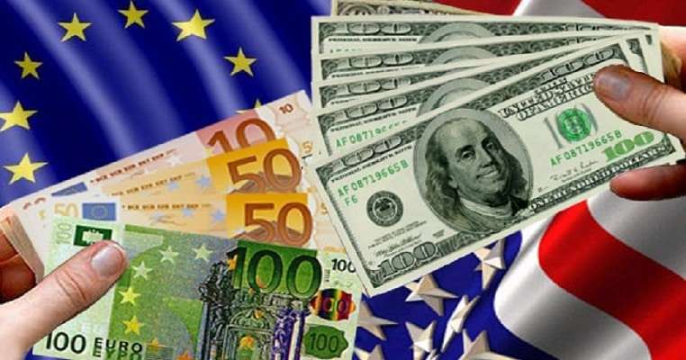 اليورو يكافئ الدولار لأول مرة منذ 20 عاما