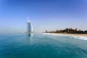 من المقرر أن ينمو اقتصاد الإمارات بأسرع وتيرة منذ 2011 بعد تجاوز التقديرات
