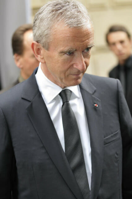 صورة Bernard Arnault و هو اغنى ملياردير في العالم